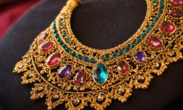 One Necklace, Endless Possibilities