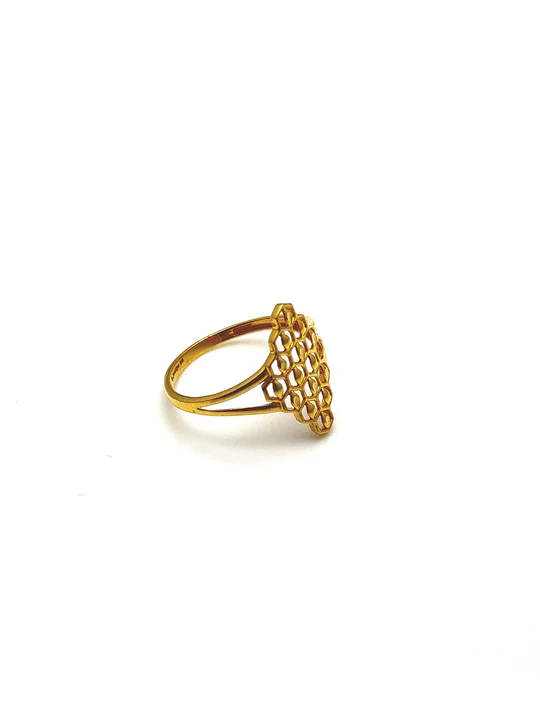 22K Gold Ladies Ring
